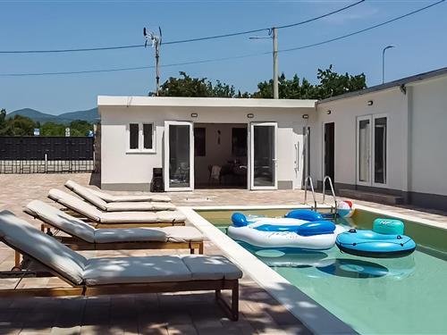 Holiday home - 15 persons -  - Setaliste Vladimira Nazora - Crikvenica - Kraljevica - 51262 - Kraljevica