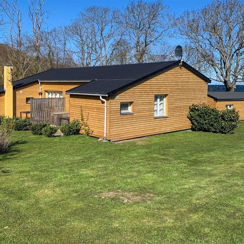 Ferielejlighed - 4 personer -  - Bobbevej 5, lejl 1, "Gudhjem". - 3760 - Gudhjem