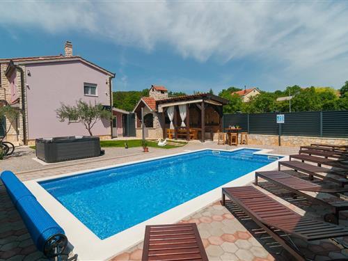 Sommerhus - 8 personer -  - Hrvace - Split-Hrvace - 21233 - Hrvace