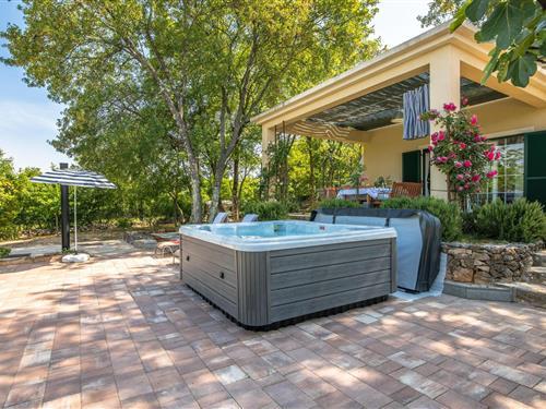 Holiday home - 5 persons -  - Ostrobradic - Krk-Ostrobradic - 51511 - Ostrobradic