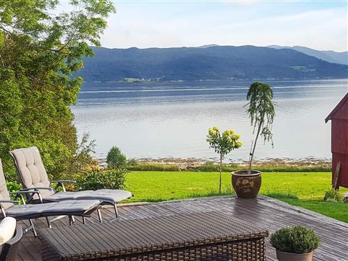  - 6 personer -  - Oternesveien - 6524 - Frei