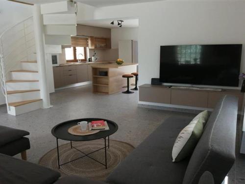 Holiday home - 6 persons -  - 21276 - Vrgorac