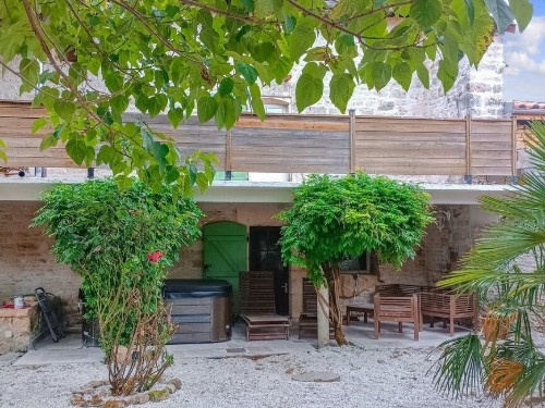 Holiday home - 6 persons -  - rue de l'Église - 16460 - Mouton