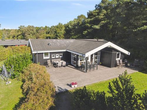 Sommerhus - 10 personer -  - Sandleddet - 4573 - Højby