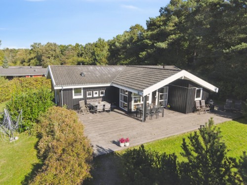 Sommerhus - 10 personer -  - Sandleddet - 4573 - Højby