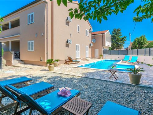 Holiday home - 14 persons -  - Ulica Vjekoslava Mastrovica - Nin-Nin - 23232 - Nin