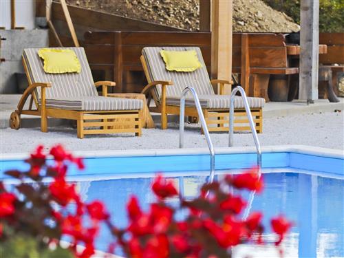 Feriehus - 7 personer -  - Gornja Voca - 42245