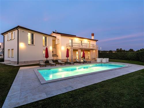 Holiday home - 12 persons -  - Porec/Kaštelir - 52464