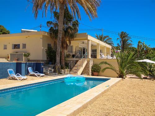 Feriehus - 10 personer -  - Calle Girona - 03560 - El Campello
