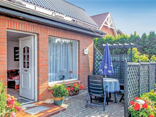 Holiday Home/Apartment - 2 persons -  - Gewerbeallee - 18107 - Elmenhorst