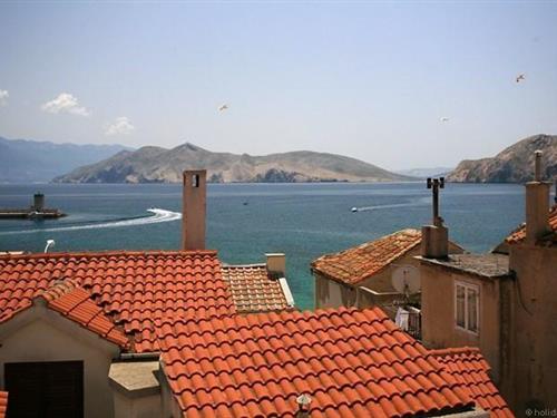 Holiday Home/Apartment - 2 persons -  - Zvonimirova ulica - 51523 - Baška