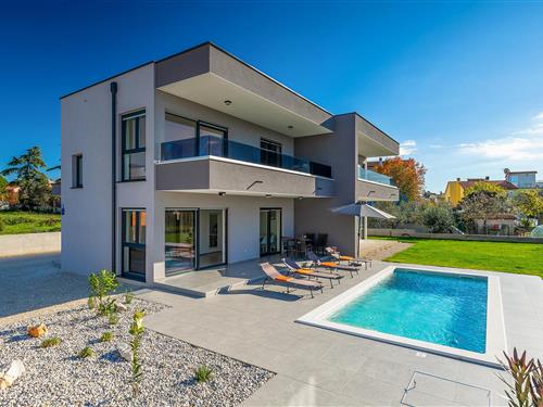 Holiday home - 12 persons -  - Peroj - Fazana-Peroj - 52100 - Pula