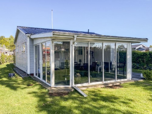 Holiday home - 5 persons -  - Kamomillgränd - Färjestaden/Möllstorp - 386 33 - Färjestaden