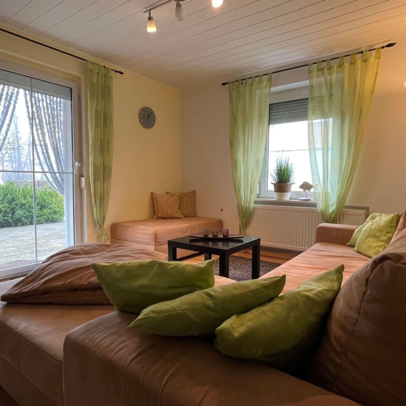 Ferielejlighed - 5 personer -  - Terrasse, E-Auto Ladestation, Sommerverkauf frischer Gartenp - 18233 - Alt Bukow