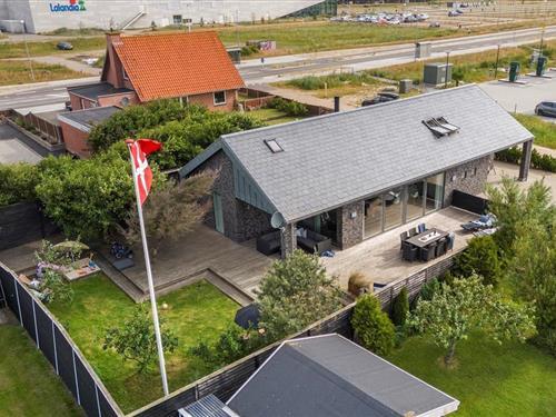 Sommerhus - 10 personer -  - Søndervig Landevej - Søndervig - 6950 - Ringkøbing
