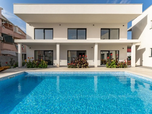 Holiday home - 12 persons -  - 22211 - Vodice