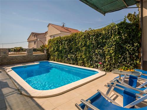 Holiday home - 8 persons -  - Podstrana - 21312