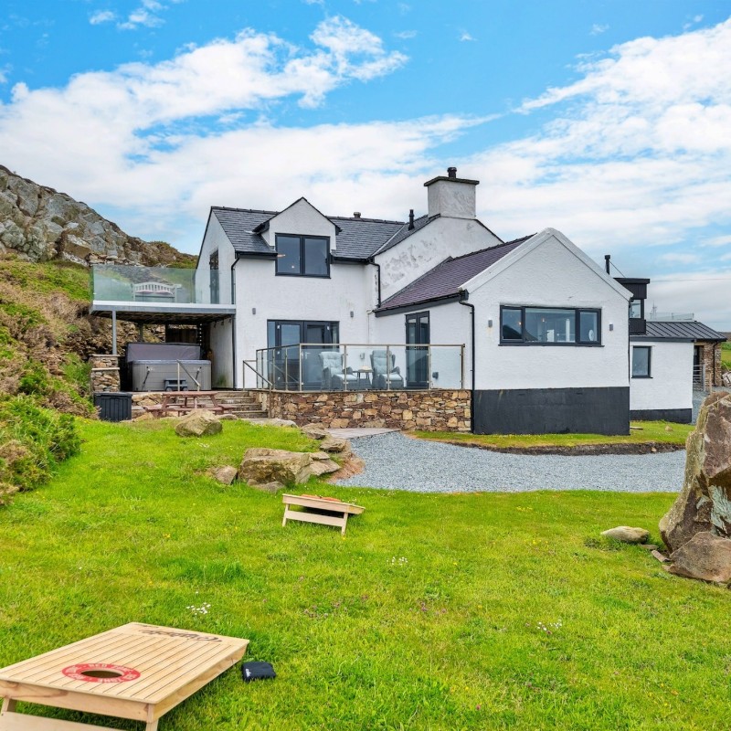 Sommerhus - 9 personer -  - LL65 1YH - Holyhead
