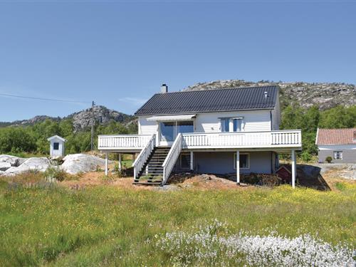 Sommerhus - 10 personer -  - Hundsnesvegen - Hervik/Tysvær - 5566 - Hervik