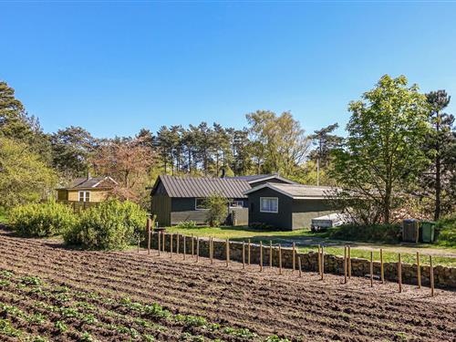 Sommerhus - 4 personer -  - Ædjavejen - Østre Sømark - 3720 - Åkirkeby