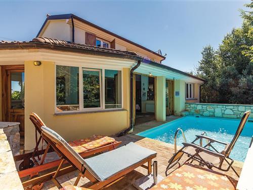 Holiday home - 7 persons -  - Montiron - Pula-Sisan - 52204 - Liznjan