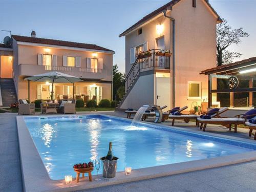 Sommerhus - 11 personer -  - Karakasica - Split-Karakasica - 21230 - Karakasica