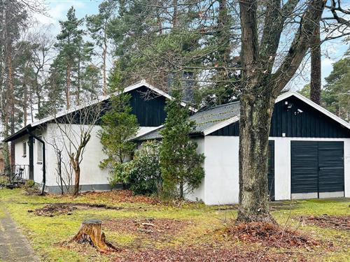 Semesterhus/Semesterlägenhet - 7 personer -  - Skogsvägen - Ivösjön/Bromölla - 295 38 - Bromölla