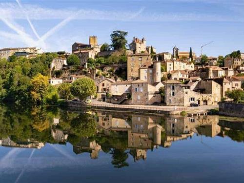 Holiday apartment - 2 persons -  - Grand rue - 46700 - Puy-L'evêque