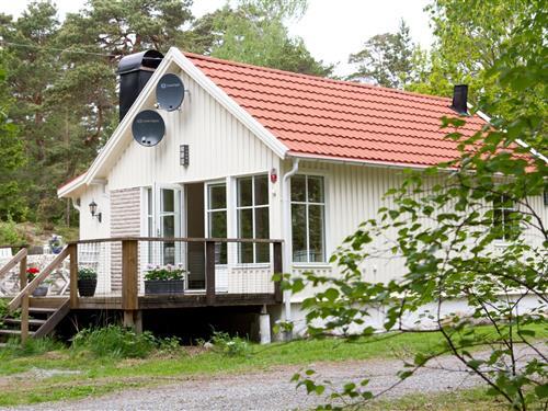 Holiday Home/Apartment - 4 persons -  - Nordströms Väg - 444 48 - Stenungsund