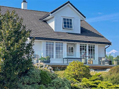 Holiday home - 8 persons -  - Haugavikeneset - Bakkasund/Austevoll/Vestland - 5385 - Bakkasund