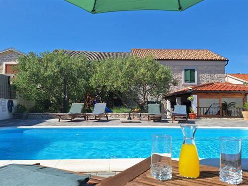 Holiday home - 8 persons -  - Pakostanska - Biograd-Drage - 23211 - Drage