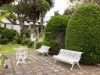 Image 33 - Outside