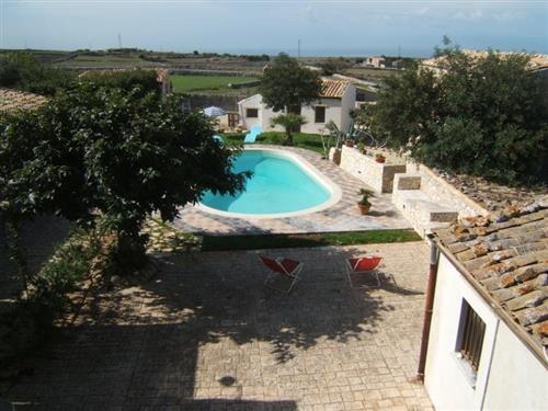 Holiday Home/Apartment - 6 persons -  - SP14 - 97100 - Ragusa