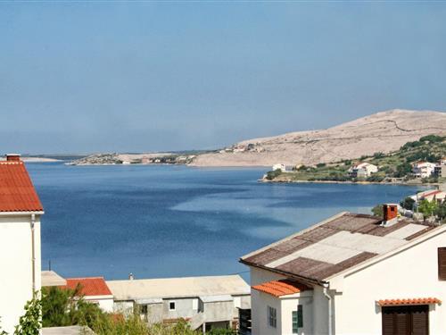 Holiday Home/Apartment - 4 persons -  - Metajna - 53296 - Metajna