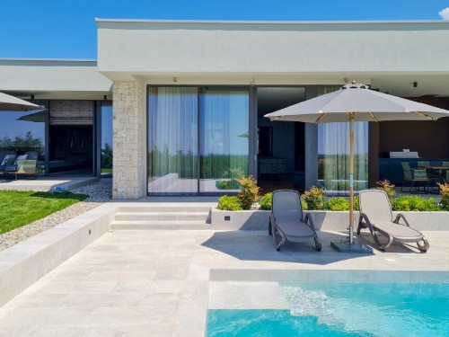 Holiday home - 5 persons -  - Vrh Marcari - Buje-Brtonigla - 52474 - Brtonigla