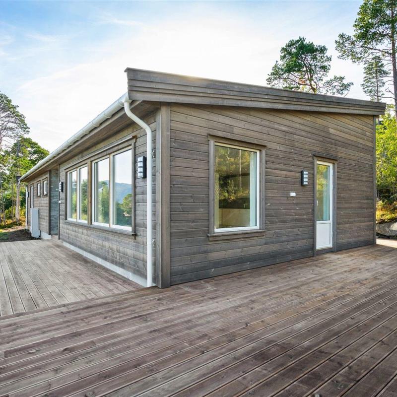 Sommerhus - 4 personer -  - Torvikbukt - 6639