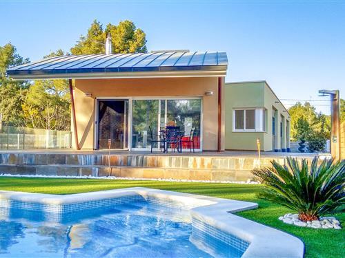 Holiday home - 6 persons -  - Calle Nules - 43811 - Cabra Del Camp