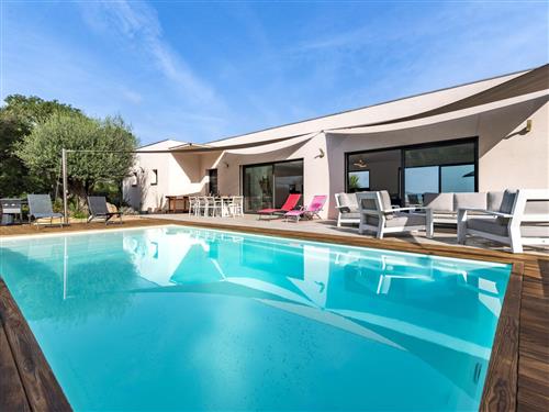 Holiday home - 8 persons -  - Sainte Lucie Porto Vecchio - 20144