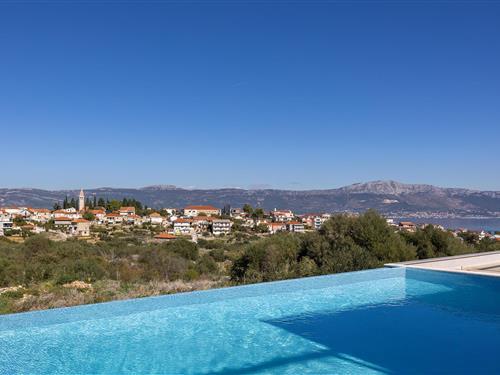 Sommerhus - 18 personer -  - Domovinska - Ciovo-Slatine - 21220 - Slatine