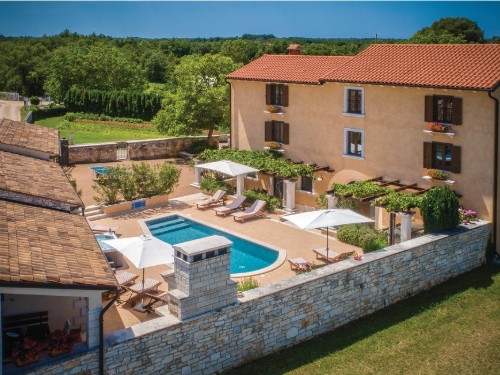 Holiday home - 10 persons -  - Ivetici - Tinjan-Ivetici - 52444 - Tinjan