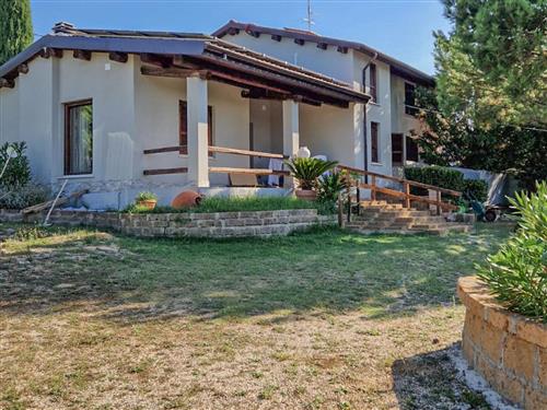 Feriehus / leilighet - 6 personer -  - Collecorvino - 65010