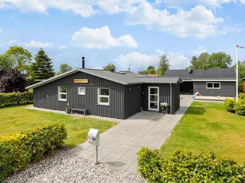 Holiday home - 6 persons -  - Brøndbækken - Øster Hurup - 9560 - Hadsund