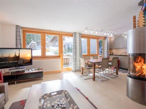 Holiday Home/Apartment - 4 persons -  - 3823 - Wengen