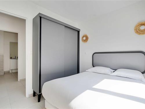 Holiday apartment - 1 person -  - Suresnes