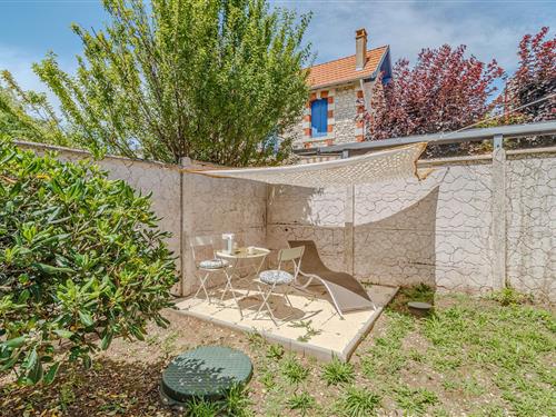 Holiday Home/Apartment - 2 persons -  - 5 Place du 11 Novembre - 17420 - Saint-Palais-Sur-Mer