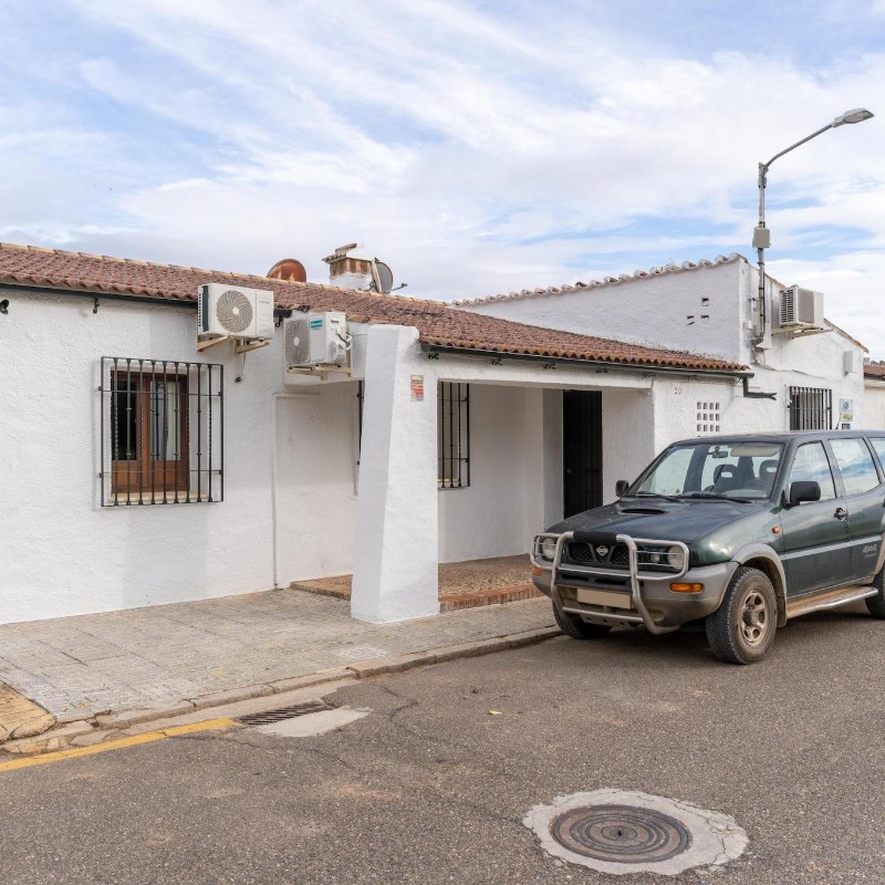 Sommerhus - 4 personer -  - 14739 - Rivero De Posadas