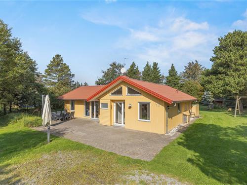 Holiday Home/Apartment - 8 persons -  - Kallesensvej - 6857 - Blåvand