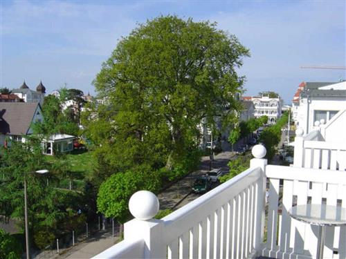 Holiday Home/Apartment - 6 persons -  - Paulstr. - 18609 - Binz