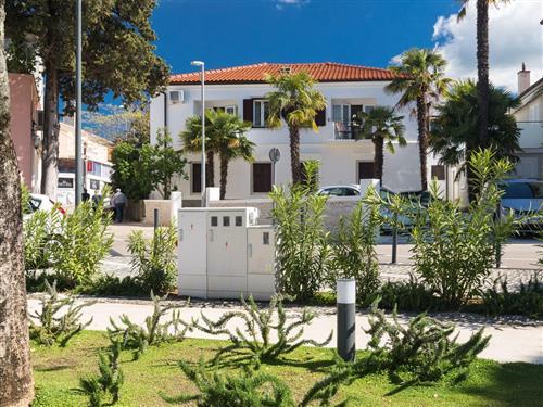 Holiday apartment - 4 persons -  - Ulica Lina Bolmarcica - 51511 - Malinska