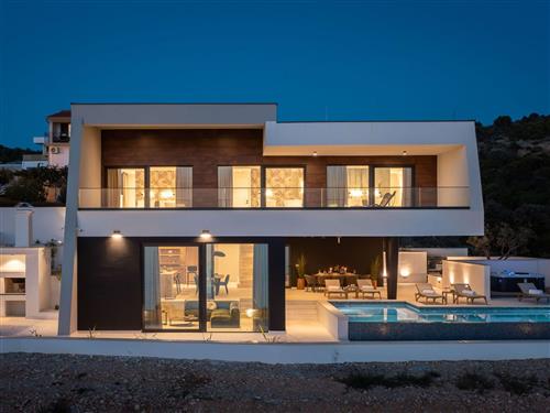 Holiday home - 10 persons -  - Primošten - 22202